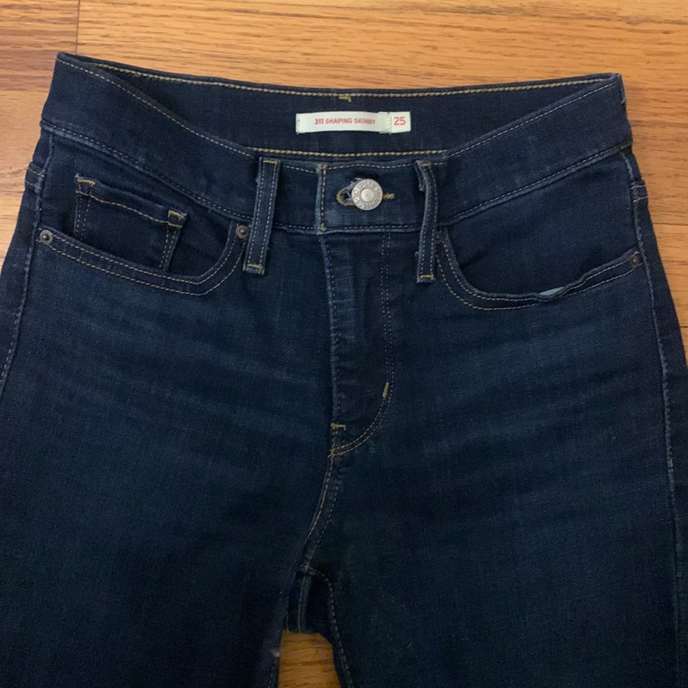 Levi 311 Shaping Skinny, Never worn